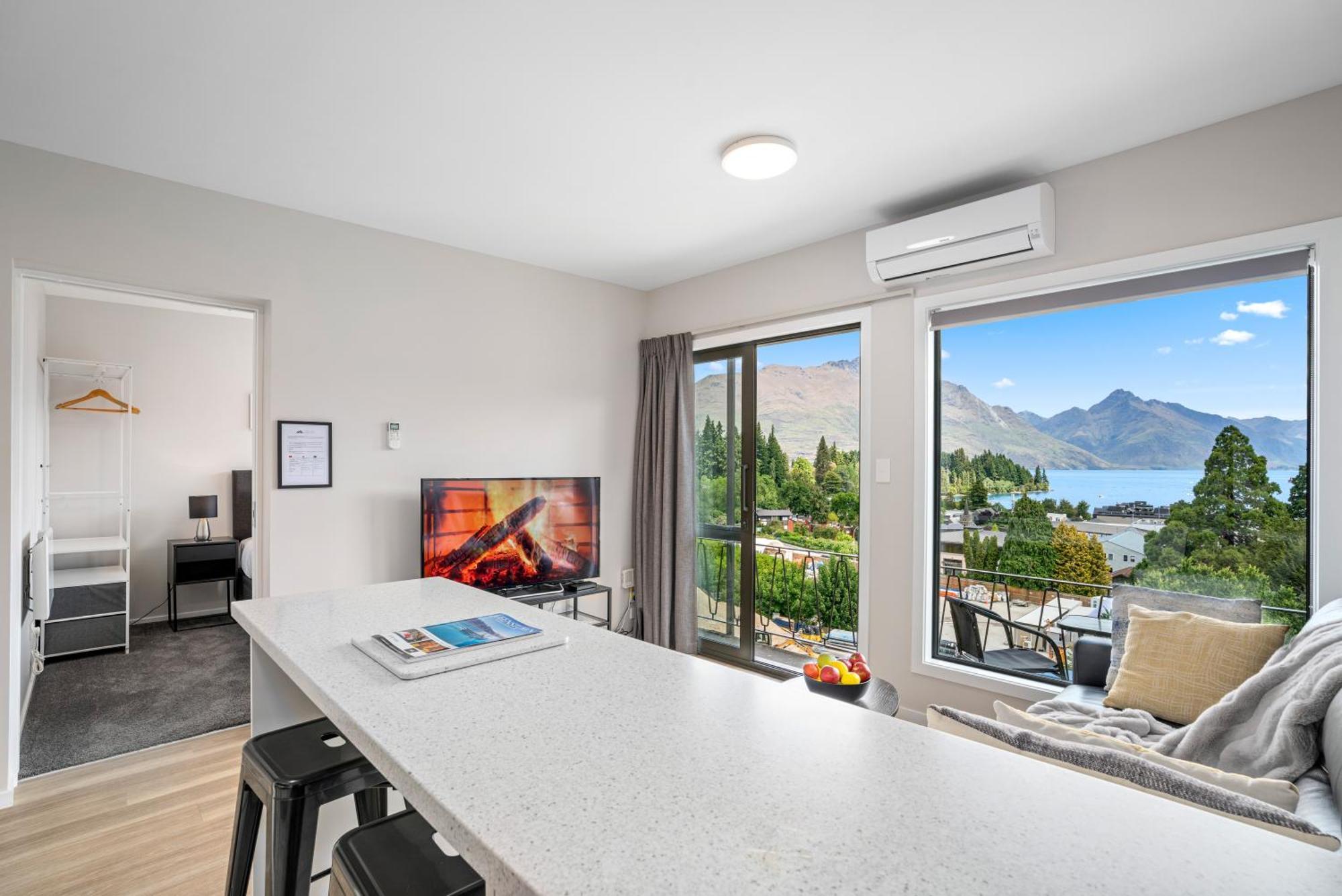 Apartment Location - 2 Bedroom Aptmt With View *